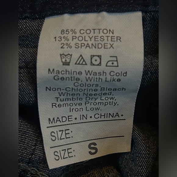 Light weight Blue Denim Belted Wide Leg Jean - Picture 8 of 8